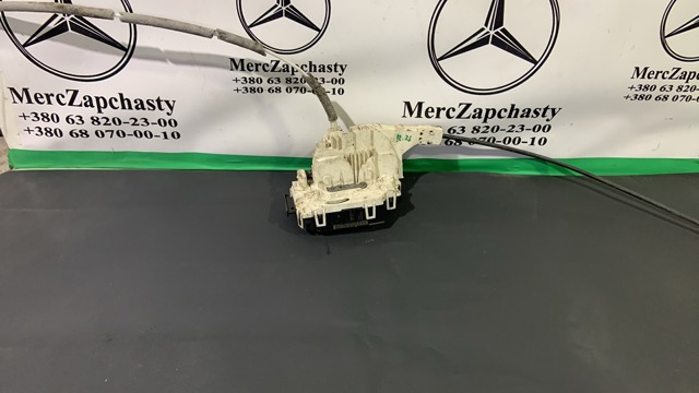 Замок передней пассажирской двери A9067200135 MERCEDES