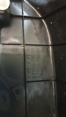 6775078010C0 TOYOTA Обшивка (облицовка) крышки багажника (двери 3/5-й задней) купить в Ужгород