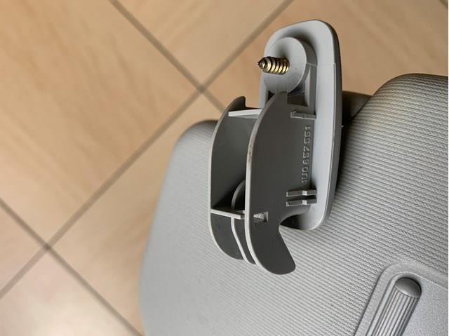 1U0857551 VAG Солнцезащитный козырек купить в Чернигов