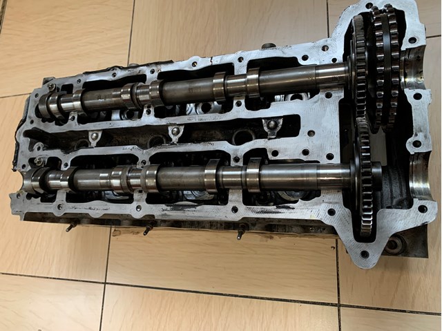 MERCEDES 6420163901 Головка блока цилиндров (ГБЦ) правая в наличии Львов