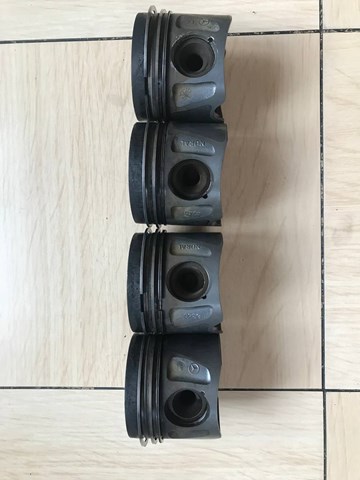 MERCEDES A6420300617 Поршень на 1 цилиндр в наличии Ровно