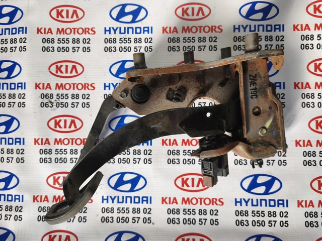 180021KM0B NISSAN Педаль газа купить в Хмельницкий