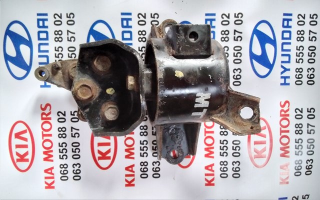 Подушка (опора) двигателя, левая 218301J000 HYUNDAI