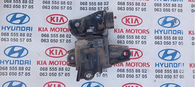 Левая опора двигателя 218302S000 HYUNDAI