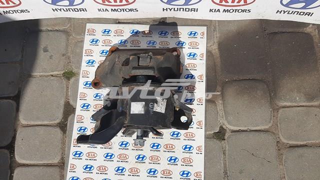 218302W500 Подушка (опора) двигателя левая купить Сумы