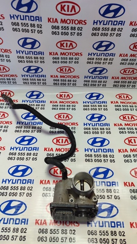Дроссельная заслонка в сборе 2203047040 TOYOTA