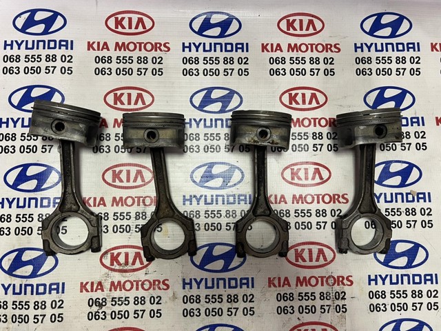Шатун двигателя 235102B000 HYUNDAI
