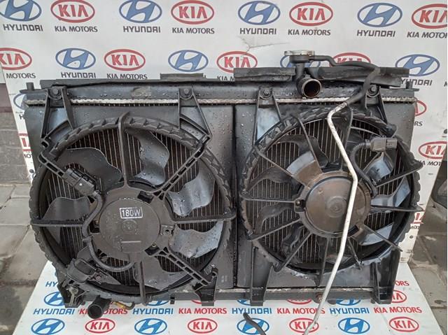 Диффузор радиатора охлаждения в сборе с крыльчаткой 253802B000 HYUNDAI