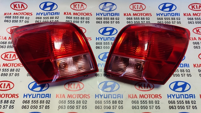 Задняя левая внешняя фара 26555JD000 NISSAN