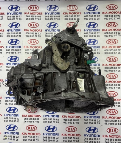 Коробка передач в сборе с главной передачей и дифференциалом 320101KG1B NISSAN