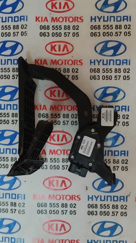 Педаль акселератора 327003Q110 HYUNDAI