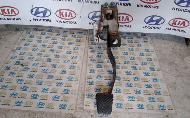 Педаль тормоза 328001G000 HYUNDAI