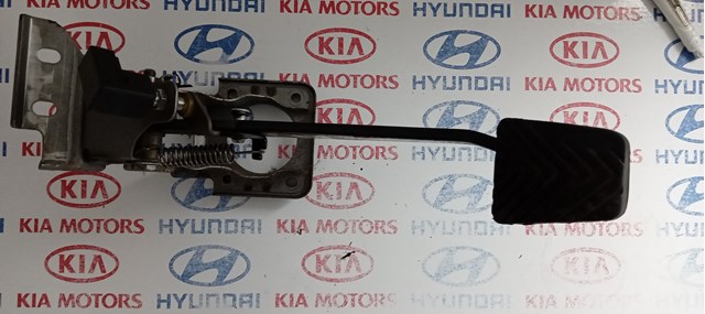 Педаль тормоза 328002B110 HYUNDAI