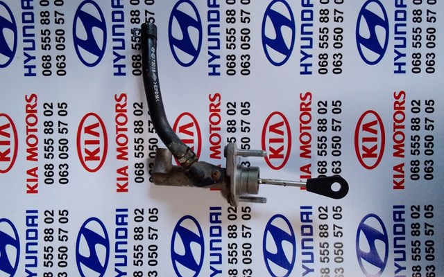 Главный цилиндр сцепления 416101J100 HYUNDAI