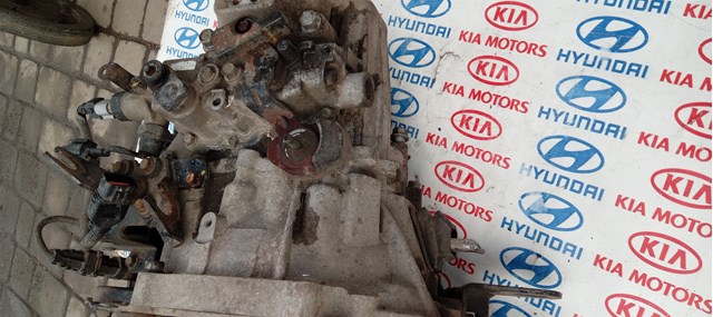 HYUNDAI 4300023311 КПП в наличии Черновцы