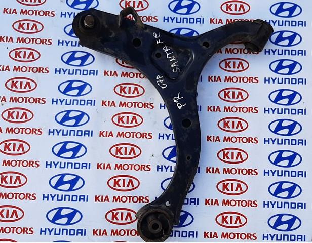 Рычаг передней подвески нижний, правый 545012B100 HYUNDAI
