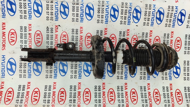 Опорная чашка передней пружины, верхняя 546202K000 HYUNDAI
