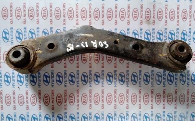 Поперечный рычаг задней подвески 551002W150 HYUNDAI