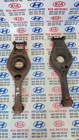 Рычаг задней подвески поперечный, левый 55210A6100 HYUNDAI