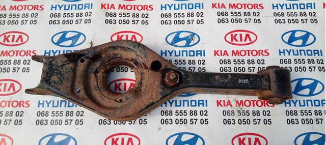 Балансир задний правый 552202S000 HYUNDAI