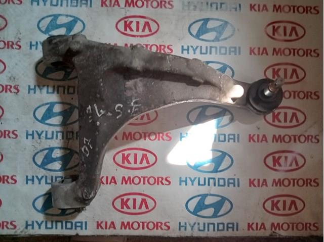 Рычаг задней подвески верхний, левый 552302B100 HYUNDAI