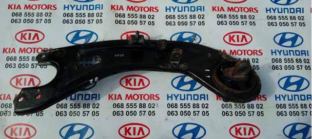 Рычаг/тяга задней подвески продольный нижний, правый 552803W000 HYUNDAI