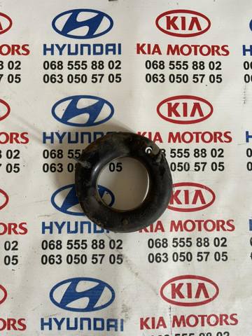 Проставка (резиновое кольцо) пружины задней, нижняя 553441D000 HYUNDAI