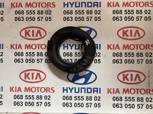 Проставка (резиновое кольцо) пружины задней, нижняя 553442G000 HYUNDAI