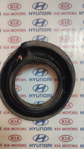 Проставка (резиновое кольцо) пружины задней, нижняя 553443S000 HYUNDAI