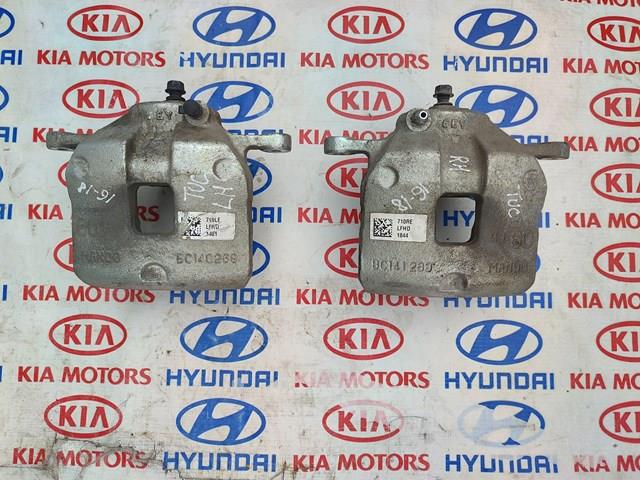 Суппорт тормозной, передний, левый 58110D7100 HYUNDAI