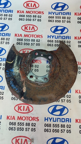 Пыльник тормозного диска заднего правый 583903X100 HYUNDAI