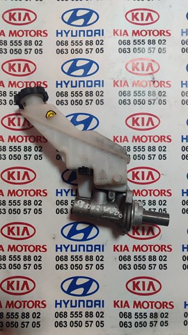 Бачок тормозной жидкости 585112W400 HYUNDAI