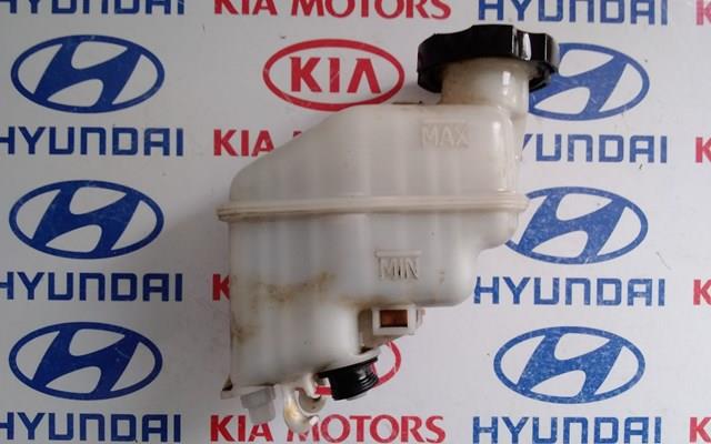 Бачек тормозной жидкости 585113Q400 HYUNDAI
