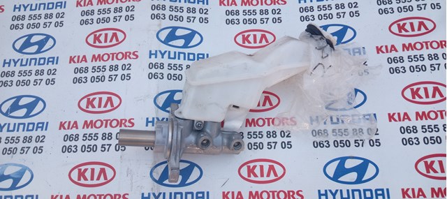 Бачок главного тормозного цилиндра 58511C6800 HYUNDAI