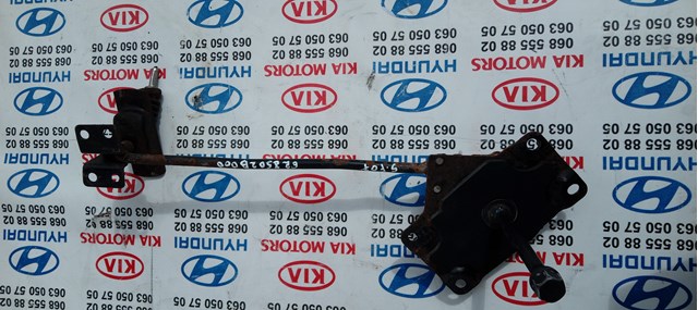 Крепление запаски 628502B000 HYUNDAI