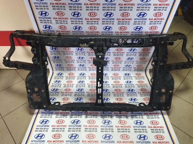 Монтажная панель крепления фар 641011F000 HYUNDAI