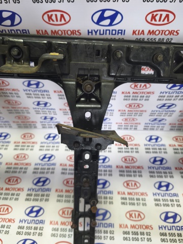 HYUNDAI 641011F000 Рамка радиатора в наличии Хмельницкий