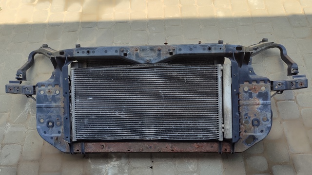 Кронштейн для радиатора 641012G001 HONDA