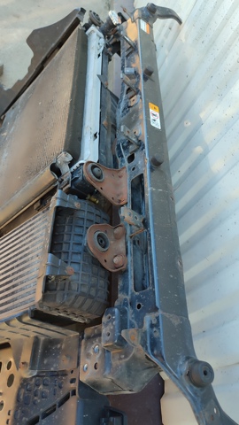 HYUNDAI 641012W000 Суппорт радиатора в сборе (монтажная панель крепления фар) в наличии Хмельницкий
