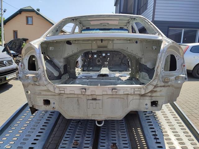Панель багажного отсека 691002F510 HYUNDAI