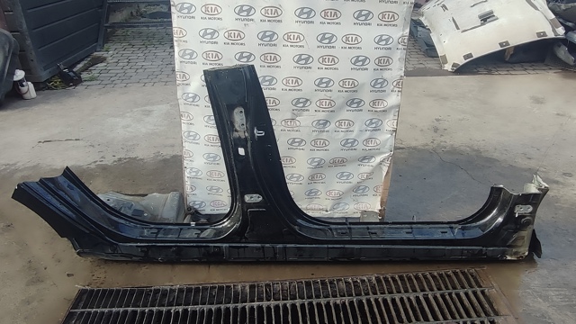 Порог наружний правый 713222TD00 HYUNDAI