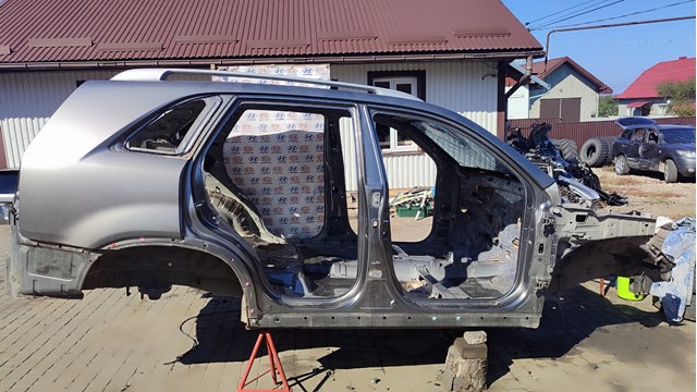 Боковая часть задняя правая 715042PC00 HYUNDAI