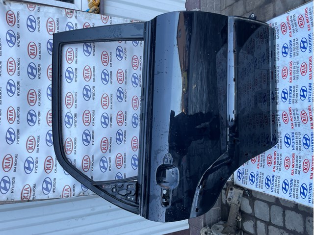 Дверь пассажирская задняя правая 770041F050 HYUNDAI