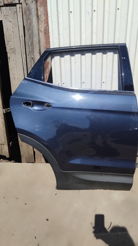 Задняя правая дверь 770042W000 HYUNDAI