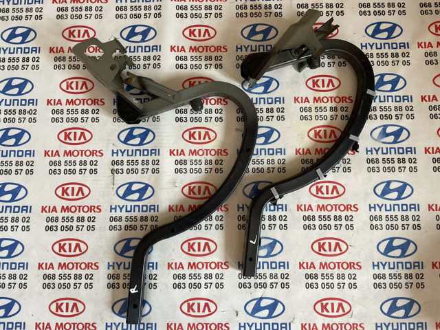 HYUNDAI 792204C500 Петля крышки багажника в наличии Одесса