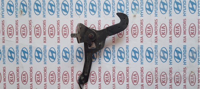 Запор капота (замок и привод замка капота) 811402P000 HYUNDAI