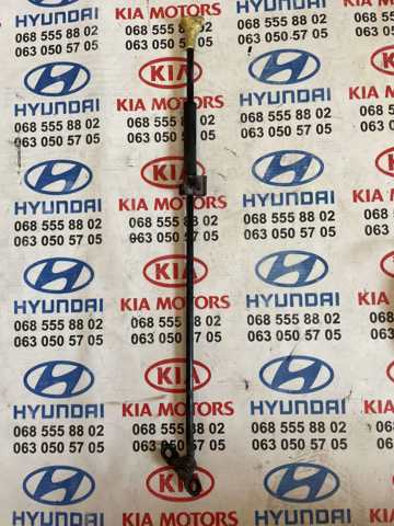 Опора капота 811702K000 HYUNDAI