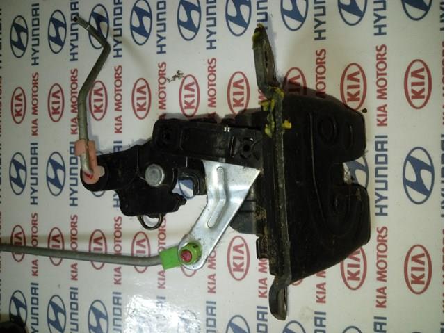 Замок пятой двери 812301F000 HYUNDAI