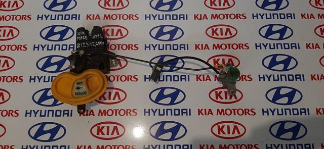 Замок крышки багажника 812302G000 HYUNDAI