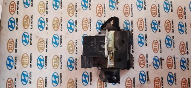 Замок задней двери 812302S000 HYUNDAI